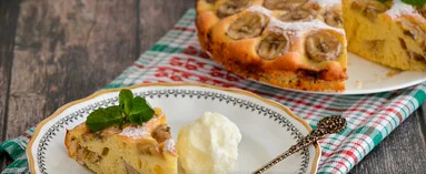 Банановая шарлотка с бананами