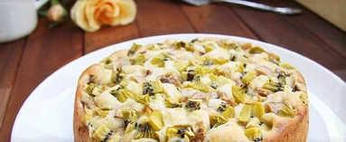 Пирог с киви и бананом