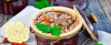 Плов тушеный в горшочках с бараниной в духовке
