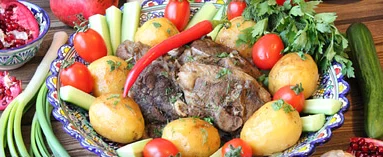 Казан кебаб по-узбекски с тушеной картошкой и бараниной