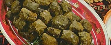 Толма из баранины с яблоками и изюмом
