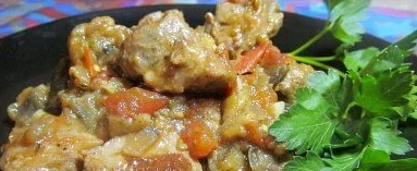 Баранина тушеная с баклажанами и помидорами