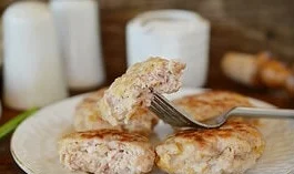 Куриные оладьи с сыром
