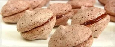 Печенье шоколадное безе с какао