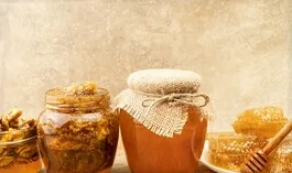 Пчеловод поделился способами, как отличить натуральный мед от подделки