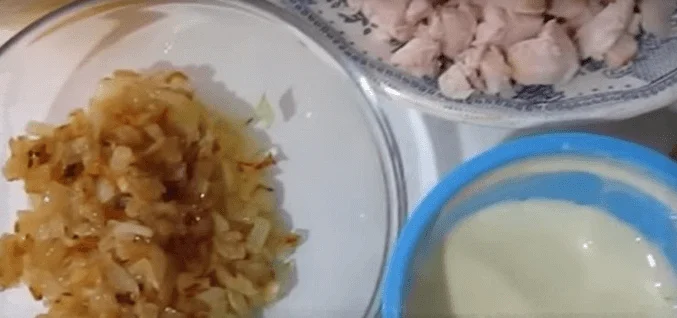 Блинный салат с копченой курицей – 6 рецептов салата с блинами и курицей