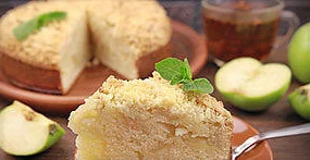 Пирог с яблоками на кефире