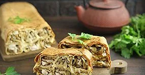 Блинный пирог с курицей и грибами рецепт