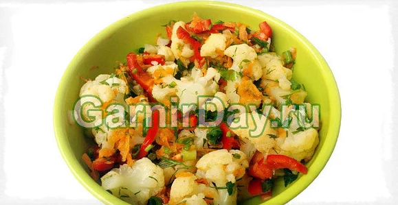 Цветная капуста с болгарским перцем, сыром и яйцами