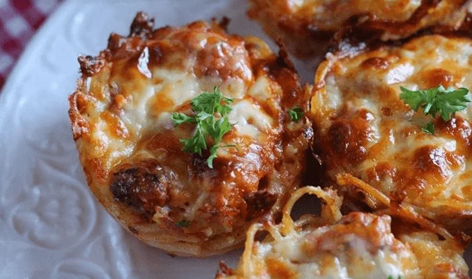 Гнезда с фаршем и капустой