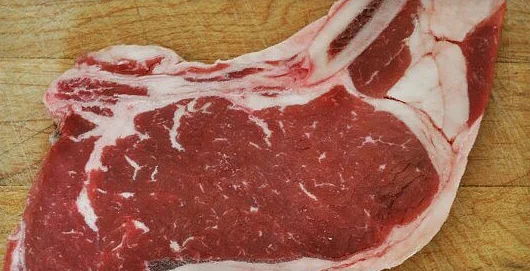 Смазываем мясо маслом