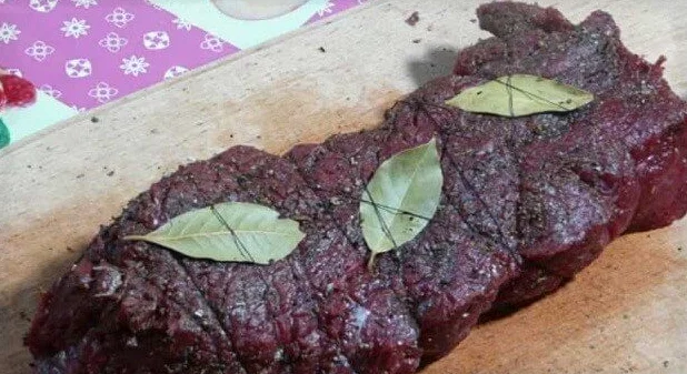 перевязать мясо