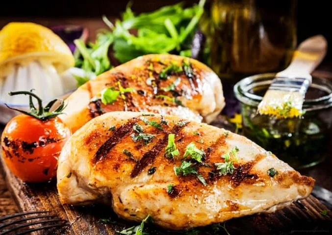 Куриное филе в мандариновой глазури. \ Фото: chefmarket.ru.
