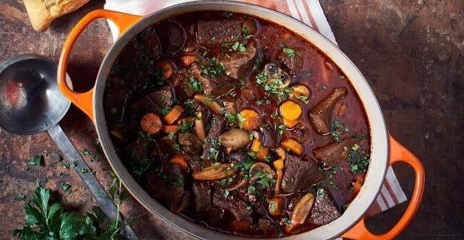 Полезная еда для всей семьи. \ Фото: lecreuset.ch.