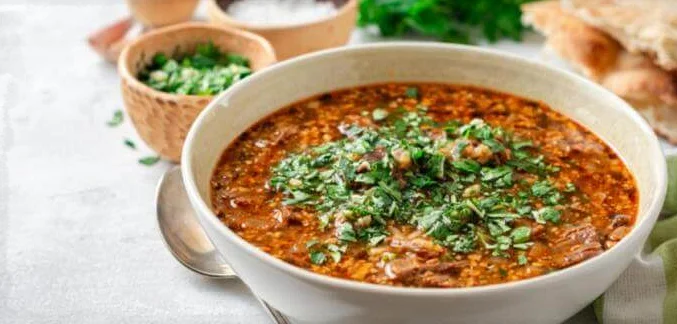 Суп Харчо. \ Фото: gastronom.ru.
