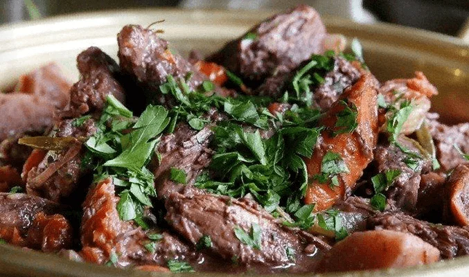 Мясо в красном вине - рецепты