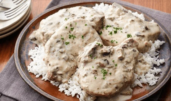 Мясо с грецкими орехами и огурцом - рецепты