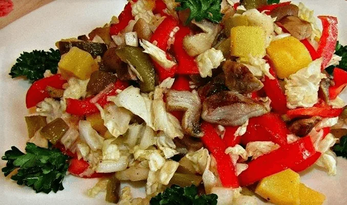 Постный салат с пекинской капустой и грибами - рецепты