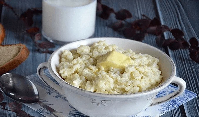 Молочная каша из пшена с ванилью