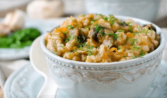 Рисовая каша с шампиньонами