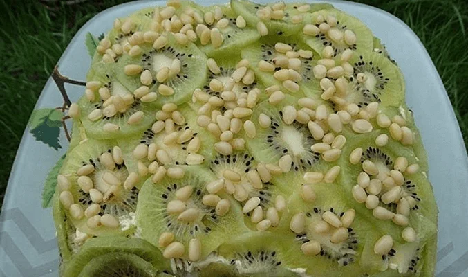 Салат с курицей и киви - рецепты