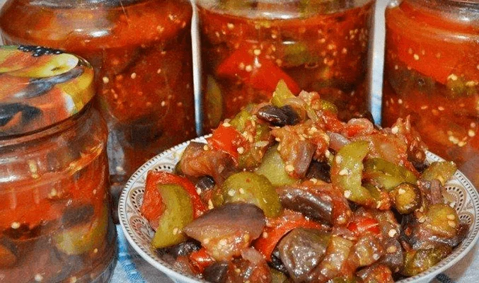 Салат из огурцов с баклажанами