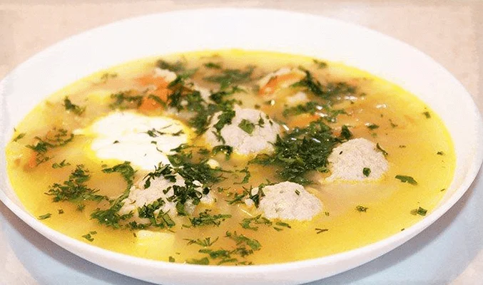 Суп с пшеном, фрикадельками и фенхелем