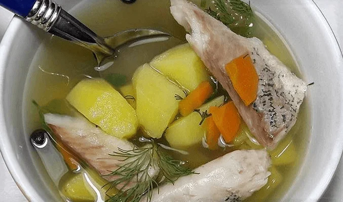Уха из щуки с пшеном