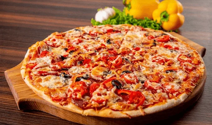 Начинка для пиццы с салями, сыром и болгарским перцем