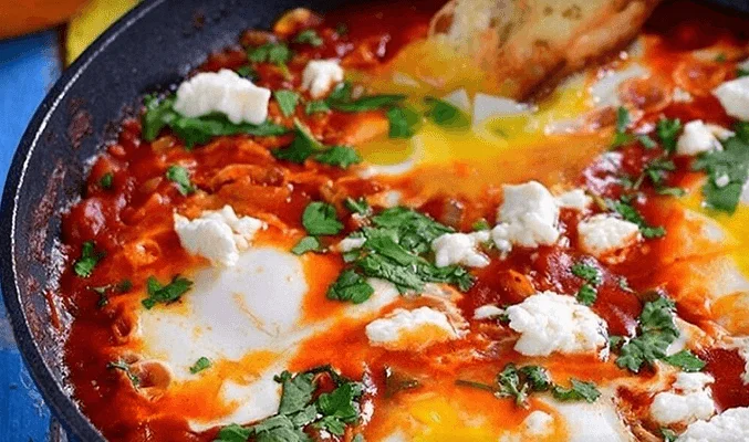 Шакшука с фетой и сливками