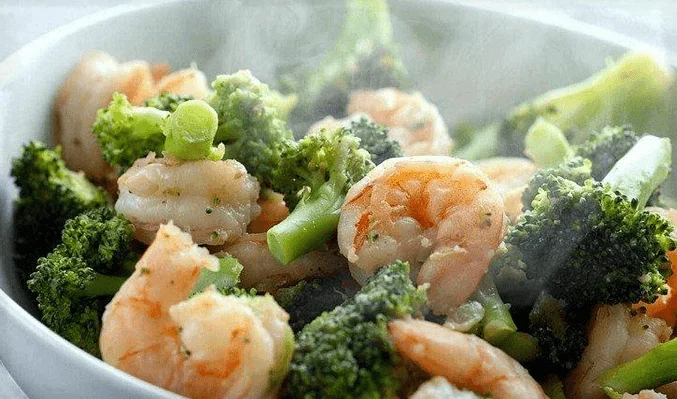 Брокколи с креветками
