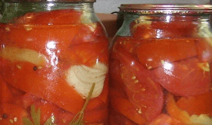 Салат из помидоров с орехами на зиму