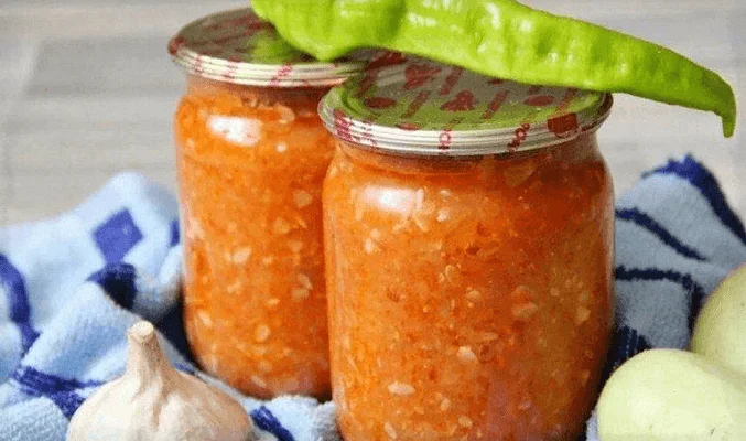 Аджика из помидоров с кабачками