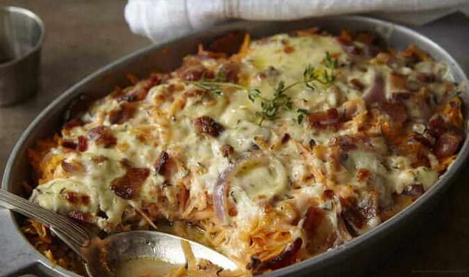 Картофельная запеканка с курицей. \ Фото: mom.com.