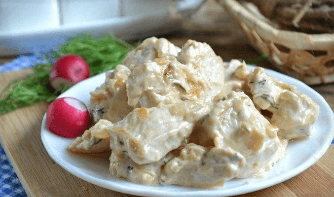 Курица в сливочно-чесночном соусе