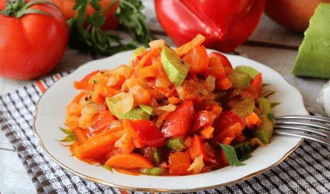 Соте из овощей с кабачками