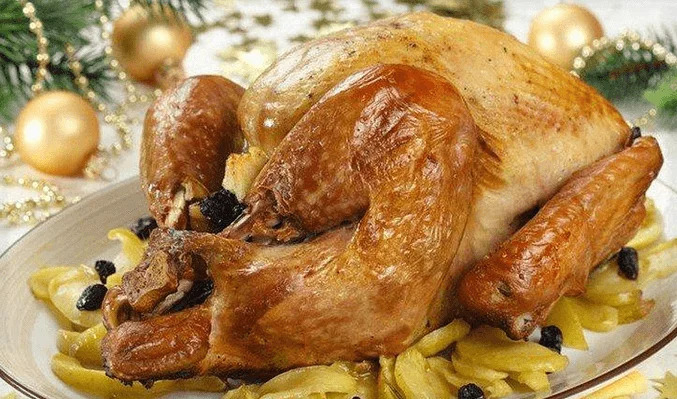 Индейка с печенью и айвой