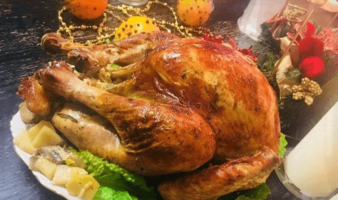 Индейка, фаршированная картошкой и грибами