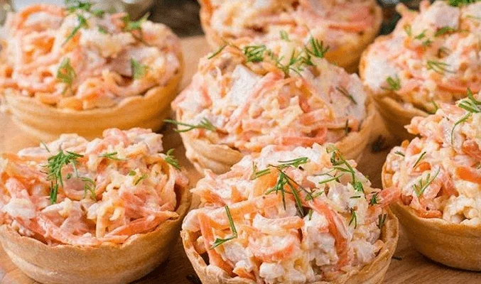 Тарталетки с корейской морковью и сыром