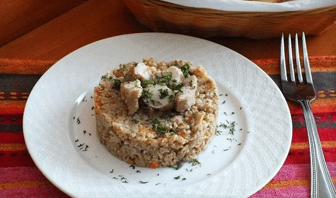 Пшеничная каша с курицей