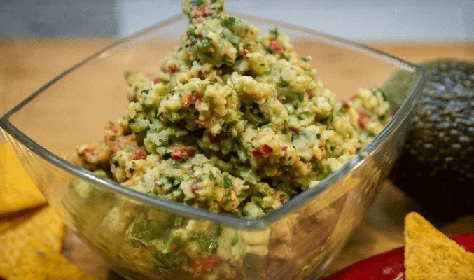 Гуакамоле с орехами