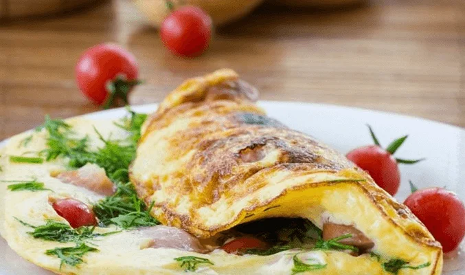 Омлет с помидорами и сосисками в духовке