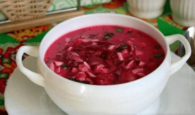 Холодный свекольник с курицей