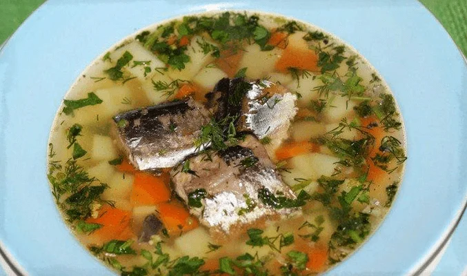Суп с рыбными консервами