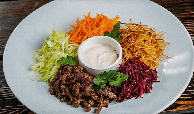 Классический салат чафан с говядиной