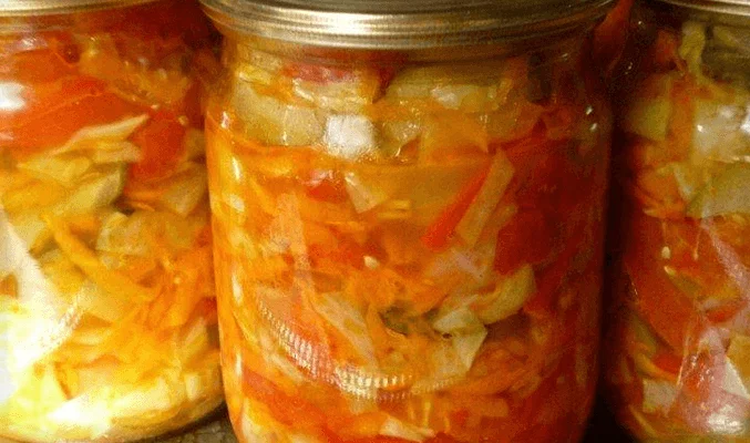 Салат с капустой и цукини на зиму