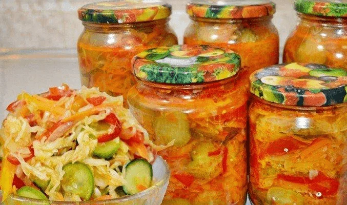 Салат из капусты с огурцами на зиму
