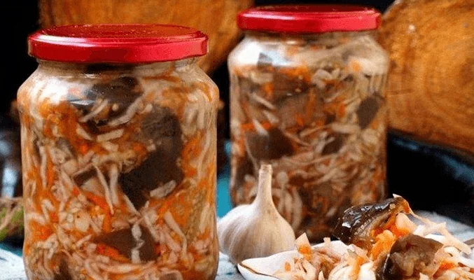 Салат из капусты с баклажанами на зиму