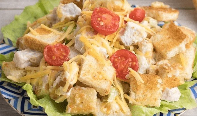 20 салатов с курицей и сыром, которые украсят любой стол