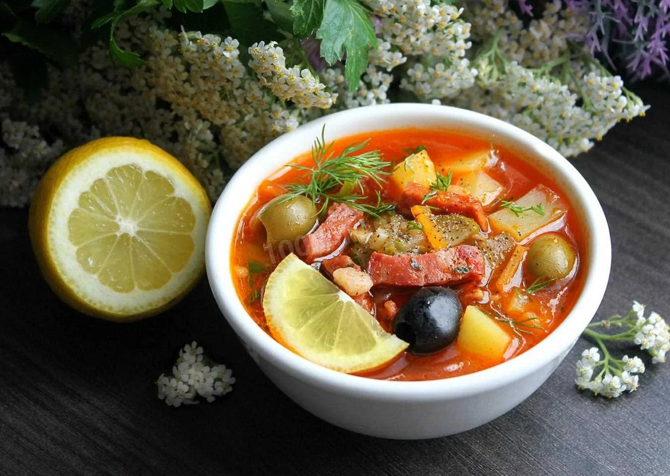 Первый шаг: нарезка овощей и мяса